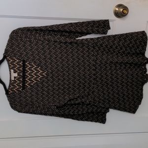 Dana Buchman Size L Black and Gold Aline Top